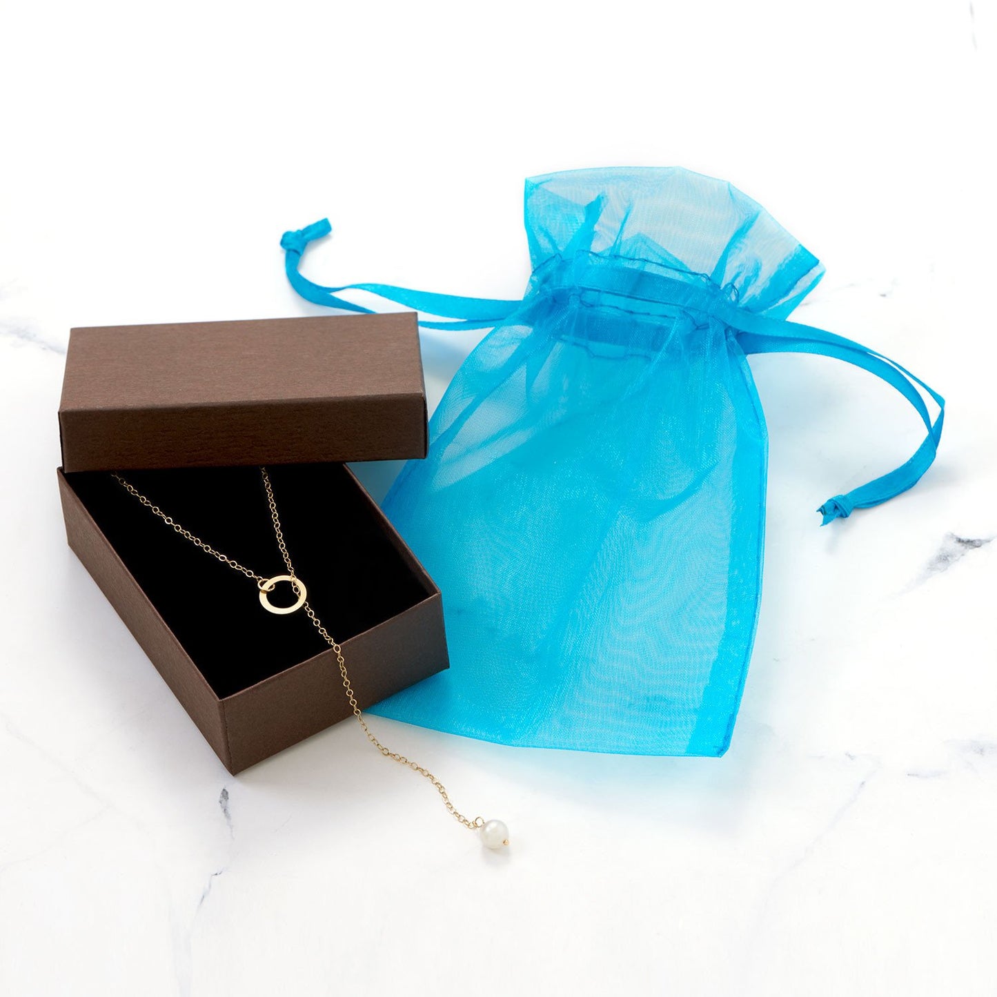 14 Karat Gold Lariat Necklace with Cultured Freshwater Pearl End