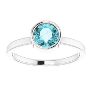Anillo redondo de 6 mm de plata de ley rodiada con imitación de circonita azul