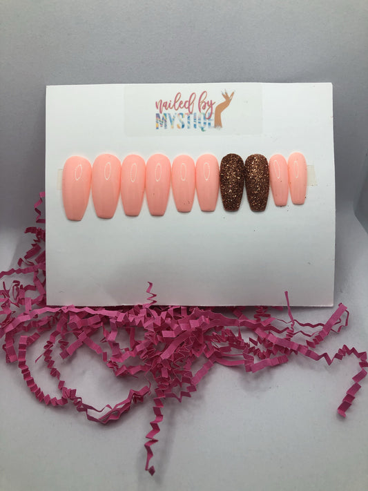 “Just Peachy” Nail Set