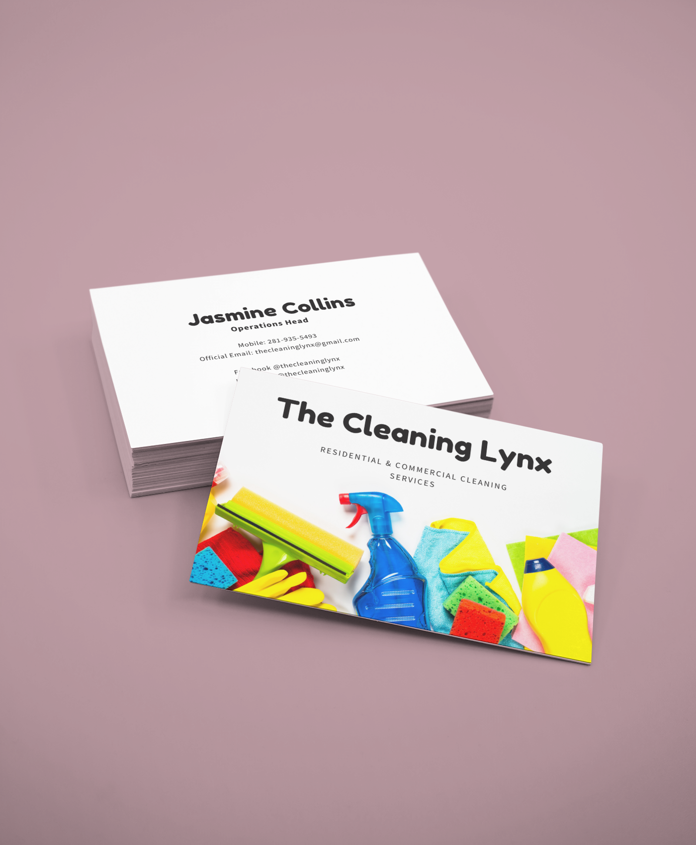 Rectangle Business Cards Showcase Mockup