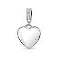 Charm con cuentas colgantes en forma de corazón con acento de cristal 